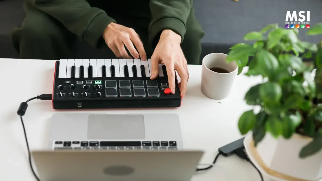 Bagaimana Cara Mixing Keyboard